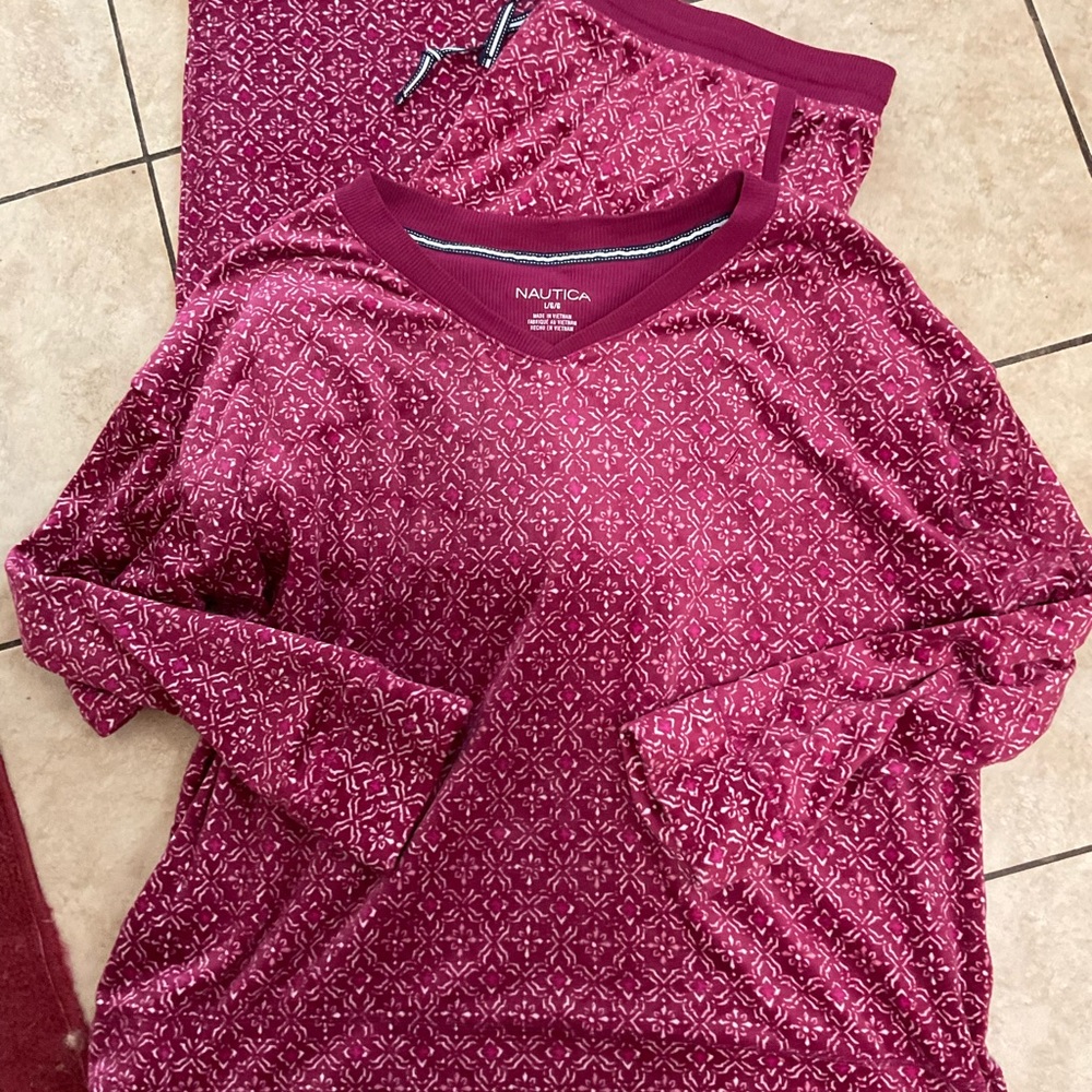 Nautica womens large plum fleece set